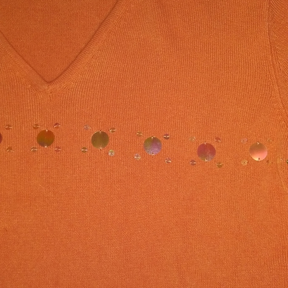 🌺FALL SWEATER PUMPKIN COLOR🎃 - Picture 6 of 6